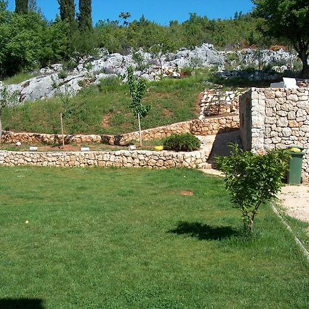 维拉佩特拉酒店 Međugorje 外观 照片