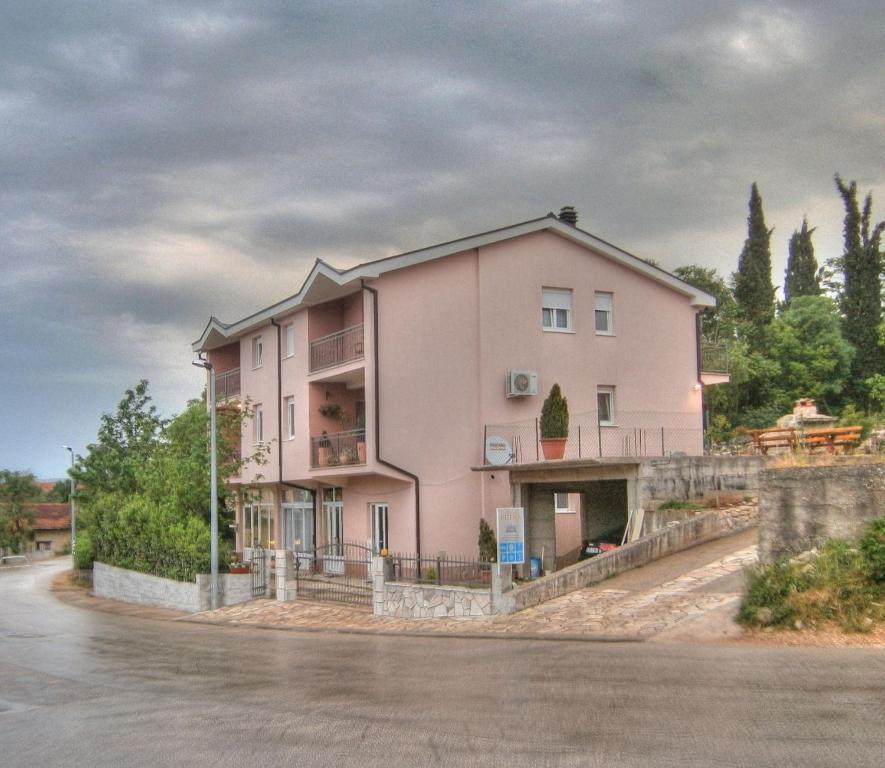 维拉佩特拉酒店 Međugorje 外观 照片
